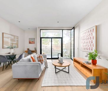 Hidden Gem - Your Own Private Oasis! - Photo 2