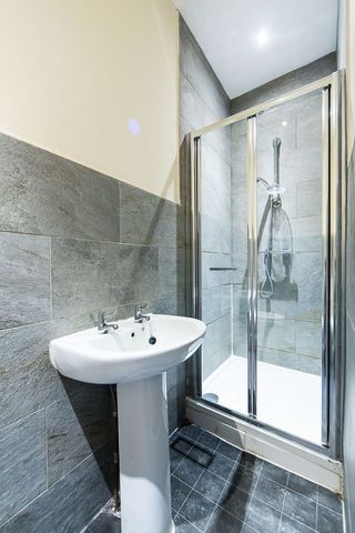 Beechwood Grove, Burley, Leeds - Photo 5