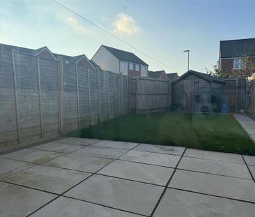 3 bedroom semi-detached house to rent - Photo 4