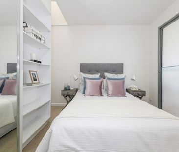 Close to Everything - Photo 5