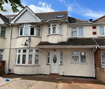 1 bedroom in a house share to rent - Photo 5