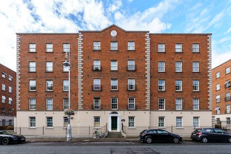 Custom Hall, Block 2, Lower Gardiner Street, Dublin 1, D01 Y820 - Photo 3