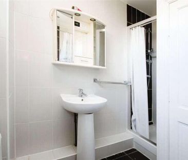 Bell Farm Avenue, Dagenham, RM10 - Photo 6