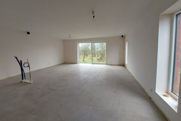 NIEUWBOUW HALFOPEN WONING / 595m² / 3 SLPK / GARAGE - Foto 1