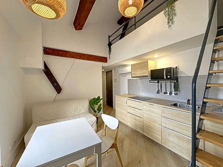 TOULOUSE - CAPITOLE - T1 BIS meublé avec espace nuit en mezzanine - balcon et ascenseur, - Photo 5