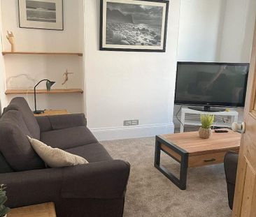 4 bedroom terraced house to rent - Photo 5