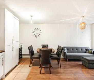 oberon court - Photo 1