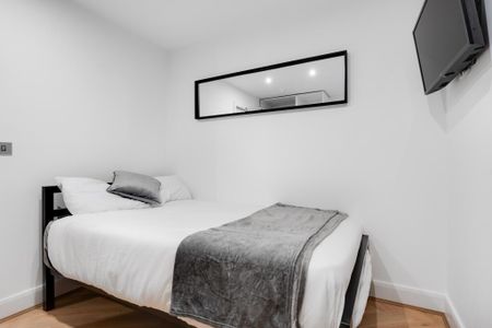 6 bedroom house to rent - Photo 2