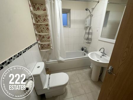 Bewsey Road - Warrington - WA5 - Photo 4