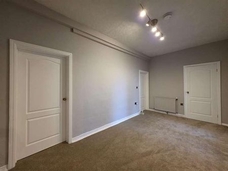 The Crescent, Scarborough, YO11 - Photo 5