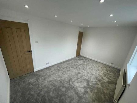 Buckbean Path, Romford, Romford, RM3 - Photo 4