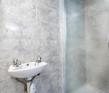 6 bedroom terraced house to rent - Photo 5