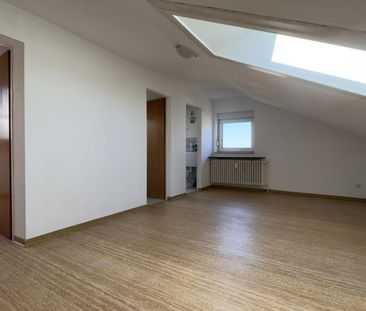 Gepflegte 2-Zimmer-Dachgeschosswohnung in ruhiger Lage von Weiterstadt - Photo 5