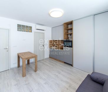 Moderná, priestranná garsónka 28m2, s A/C a terasou o rozlohe 34 m2 - Photo 6