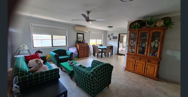 Quiet Neighbourhood! - Photo 1