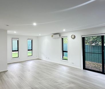 Modern 2 Bedroom Granny Flat in Prime Campbelltown Location! - Photo 2