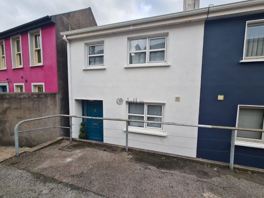 House to rent in Cork, Kinsale, Town Plots - Photo 1