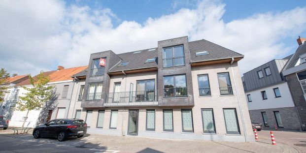 Duplex te huur in Waregem voor € 800 met 2 slaapkamers - Photo 1