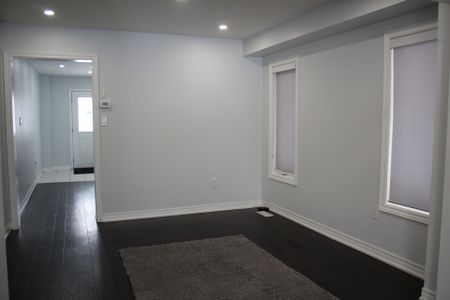 For Lease - 51 Mullholland Avenue, Cambridge, Ontario - Photo 2