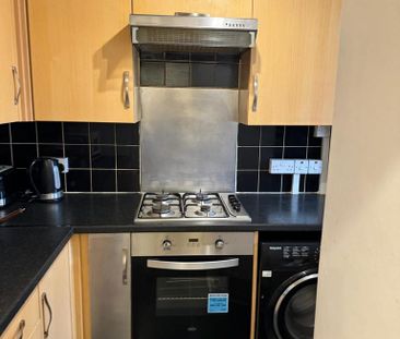 1 bedroom in a house share to rent - Photo 4