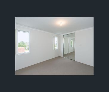 Rear Townhouse - Photo 4