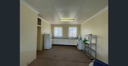 Cozy unit in Emerald - Photo 5