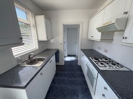 Wharf Road, Nottingham, NG16 - Photo 3