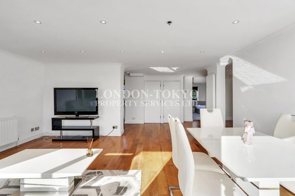 Charlton Lodge, NW11, London - Photo 1