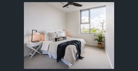 Sophisticated Apartment Living in the Heart of Indooroopilly - Photo 2