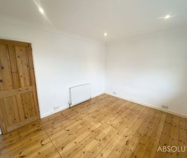 2 bed semi-detached bungalow to rent in Cedar Way, Brixham, TQ5 - Photo 3