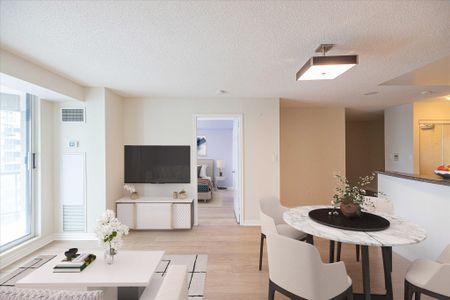 For Lease - 7 Lorraine Drive Unit# 1806, Toronto, Ontario - Photo 2