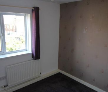 2 bedroom semi-detached house to rent - Photo 4