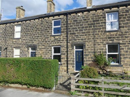 2 bedroom end of terrace house to rent - Photo 5