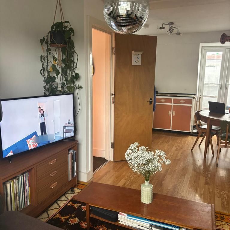 3 bedroom apartment to rent - Photo 1