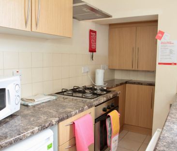 Edward Road (3 bed) - Photo 1