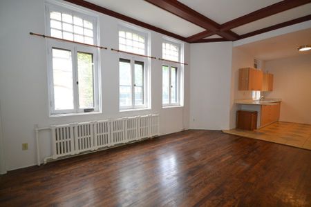 For Lease - 17 Marlborough Avenue Unit# 101, Lower Town - Sandy Hill, Ontario - Photo 2