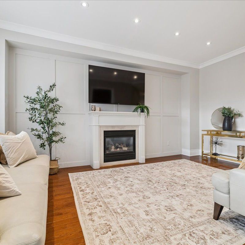 For Lease - 2523 Highmount Crescent, Oakville, Ontario - Photo 1