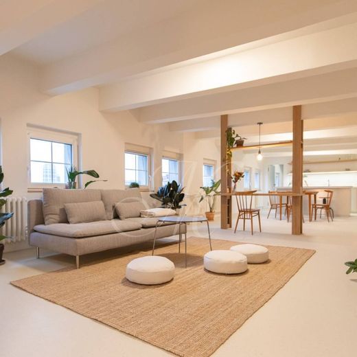 METROPOLITAN│Dizajnový podkrovný byt v ikonickej budove - Photo 1