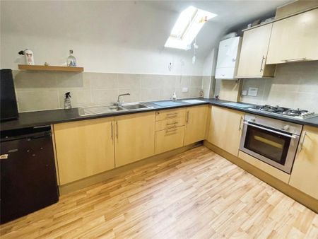 2 bedroom flat to rent - Photo 4