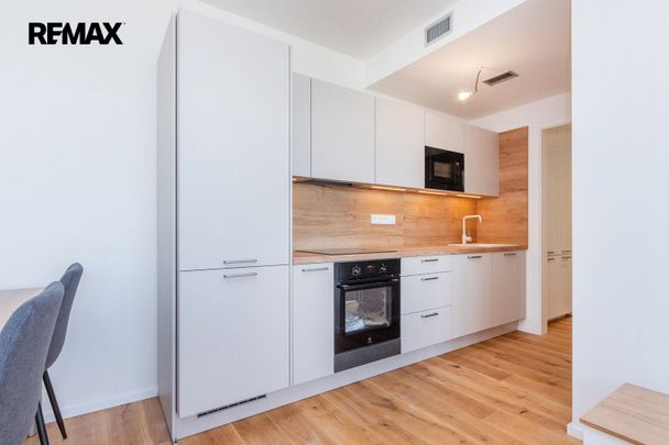 Pronájem bytu 2+kk 41 m² - Photo 1