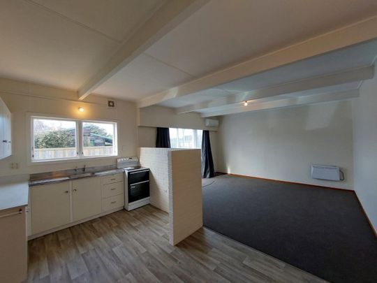 Two Bedroom Brick Unit in Merrilands - Photo 1