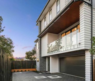 Sunnynook - New built 5 bedroom family home - Photo 2