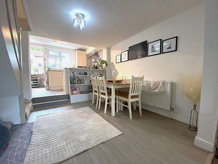 2 bedroom terraced house to rent - Photo 2