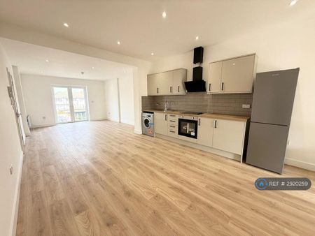 1 bedroom flat to rent - Photo 3
