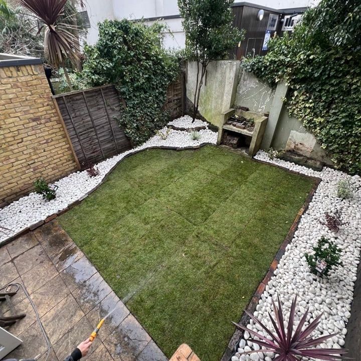 2 Bed Flat, Tremadoc Road, SW4 - Photo 1