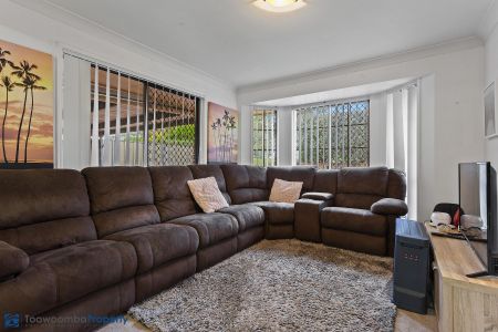 Well presented family home close to all amenities! - Photo 3