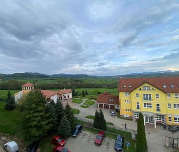 Prenájom 3-izbového bytu s balkónom – Fotografia 1