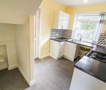3 bedroom semi-detached house to rent - Photo 6