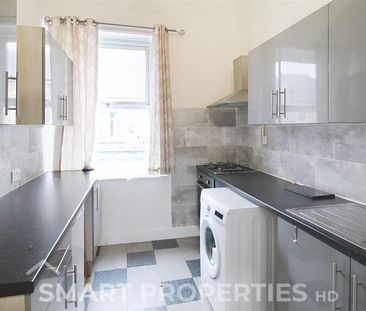 Market Street, Milnsbridge, Huddersfield - Photo 2