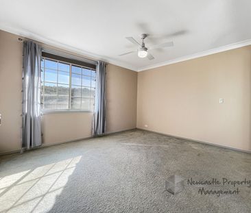 Great family home in an ideal location! - Photo 4